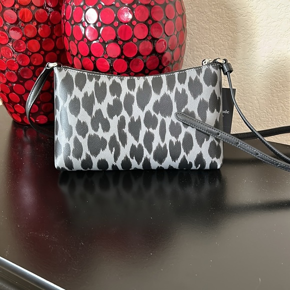 NWT Kate Spade Leopard Print Sadie Crossbody - Picture 9 of 11